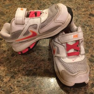 Nike toddler shoes